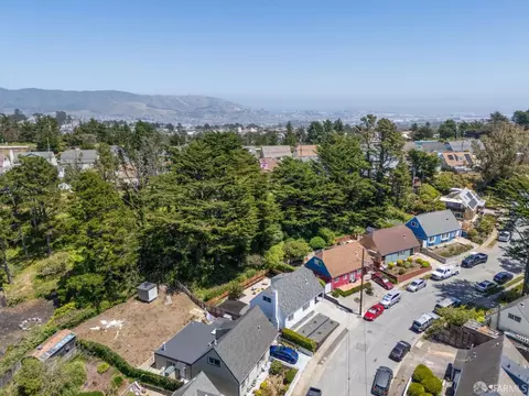 View/Area - 727 Lockhaven Dr, Pacifica, CA 94044 photo 5 of 11