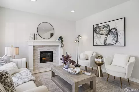 Living - 727 Lockhaven Dr, Pacifica, CA 94044 photo 4 of 4