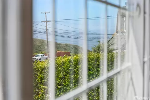 View/Area - 727 Lockhaven Dr, Pacifica, CA 94044 photo 1 of 11