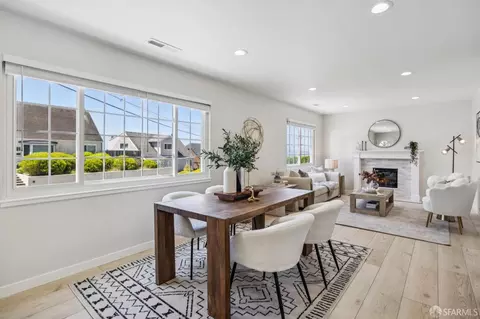 Dining - 727 Lockhaven Dr, Pacifica, CA 94044 photo 2 of 4