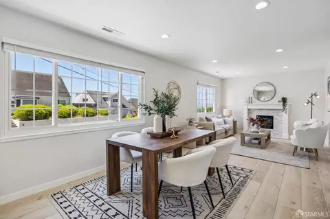 Dining - 727 Lockhaven Dr, Pacifica, CA 94044 photo 2 of 4