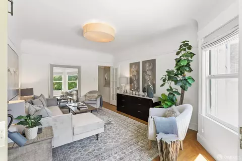 Living - 234 27th St, San Francisco, CA 94110 photo 2 of 6