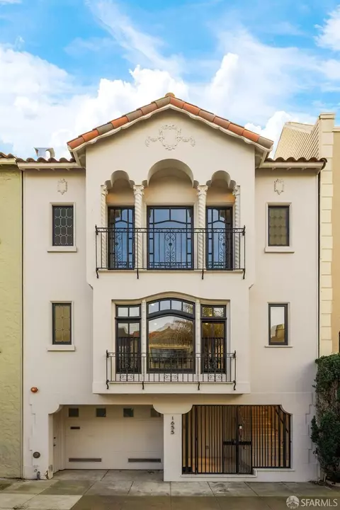1655 Beach St, San Francisco, CA 94123