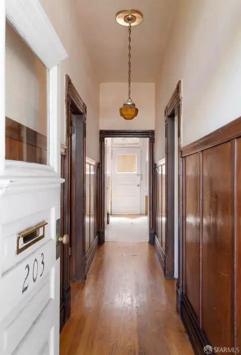 Entry Way - 203 Hoffman Ave, San Francisco, CA 94114 photo 1 of 2