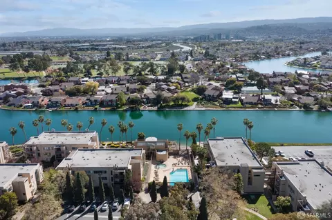920 Beach Park Blvd #42, Foster City, CA 94404