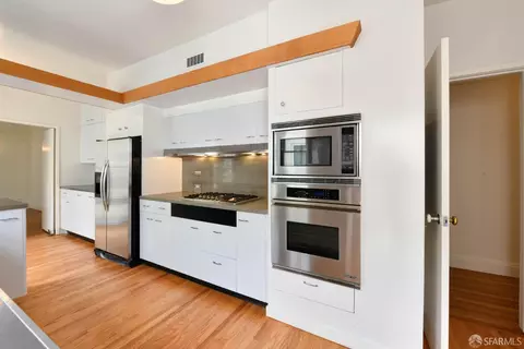 Kitchen - 38 7th Ave, San Francisco, CA 94118 photo 2 of 3