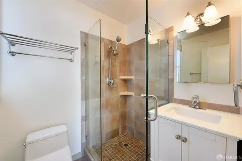 Bath - 38 7th Ave, San Francisco, CA 94118 photo 4 of 4