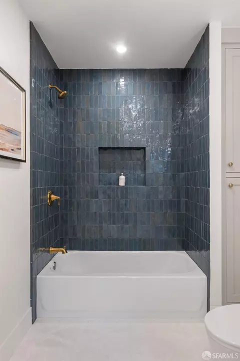 Bath - 2627 14th Ave, San Francisco, CA 94127 photo 9 of 9