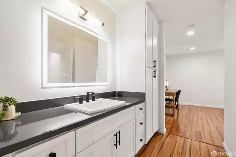 Bath - 400 Ortega Ave #111, Mountain View, CA 94040 photo 3 of 3