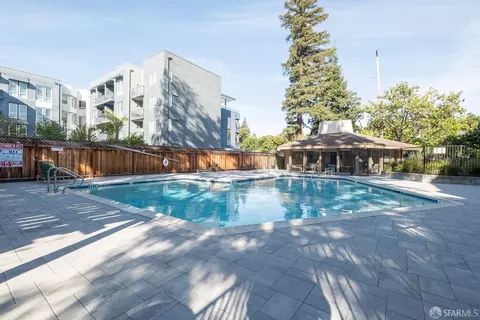 Exterior - 400 Ortega Ave #111, Mountain View, CA 94040 photo 7 of 15