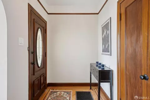 Entry Way - 1586 29th Ave, San Francisco, CA 94122 photo 3 of 3