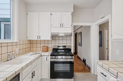 Kitchen - 1586 29th Ave, San Francisco, CA 94122 photo 3 of 5