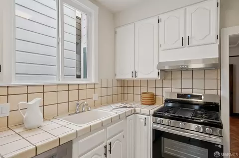 Kitchen - 1586 29th Ave, San Francisco, CA 94122 photo 4 of 5