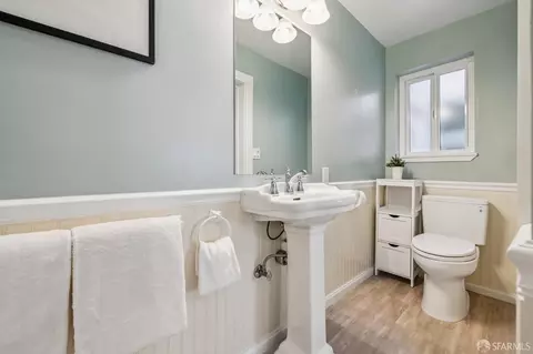 Bath - 2227 19th Ave, San Francisco, CA 94116 photo 2 of 4