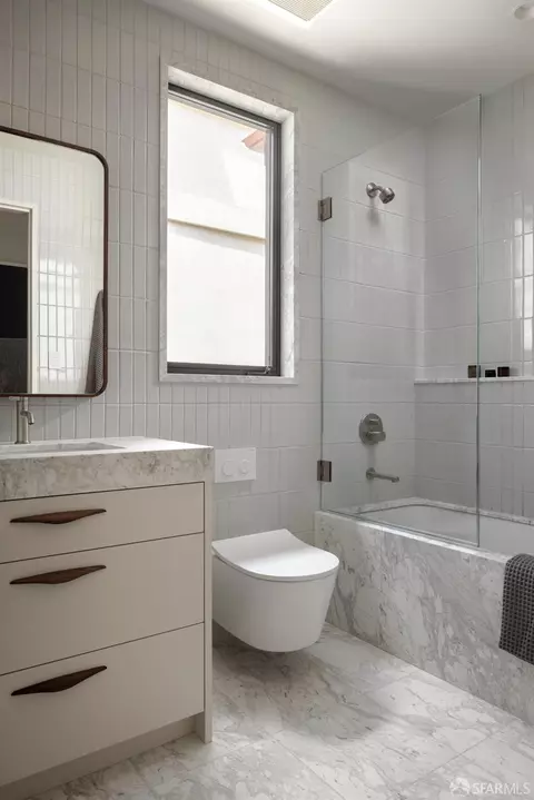 Bath - 2880 Vallejo St, San Francisco, CA 94123 photo 4 of 6