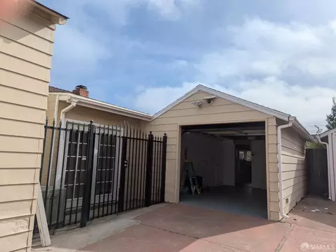 Exterior - 2016 Bancroft Ave, San Leandro, CA 94577 photo 4 of 4