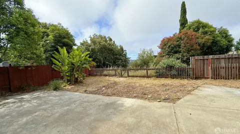 Exterior - 1204 Stirling Dr, Rodeo, CA 94572 photo 6 of 8