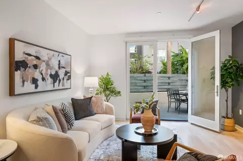 Living - 5800 3rd St #1111, San Francisco, CA 94124 photo 4 of 5