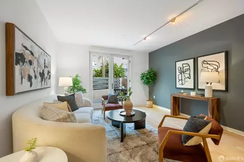 Living - 5800 3rd St #1111, San Francisco, CA 94124 photo 3 of 5