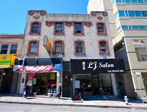 750 Pacific Ave, San Francisco, CA 94133
