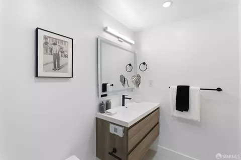 Bath - 306 Crescent Ave, San Francisco, CA 94110 photo 6 of 6