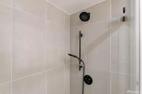 Bath - 306 Crescent Ave, San Francisco, CA 94110 photo 5 of 6