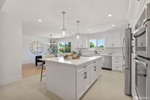 Kitchen - 2 Beaumont Ct, Lafayette, CA 94549 photo 4 of 6