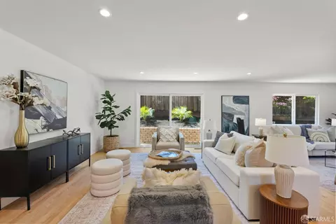Living - 2 Beaumont Ct, Lafayette, CA 94549 photo 4 of 5
