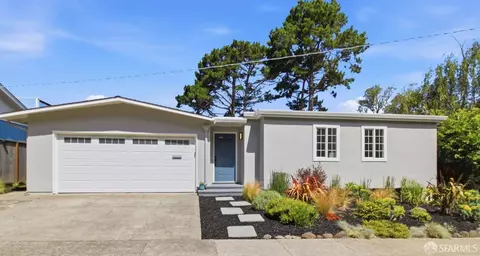 704 Alta Vista Dr, Pacifica, CA 94044