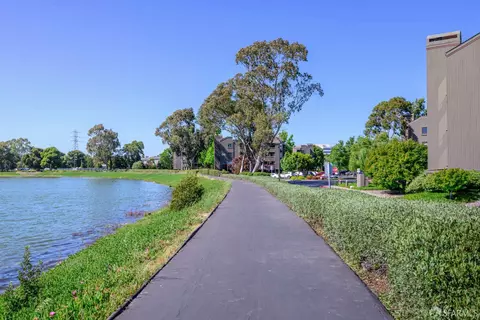 780 Sea Spray Ln #206, Foster City, CA 94404