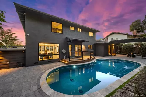 4859 Beacon Hill Dr, Castro Valley, CA 94552