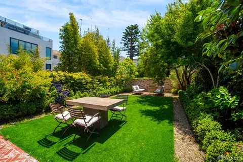 2029 Beach St, San Francisco, CA 94123