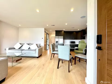 Living - 567 Head St, San Francisco, CA 94132 photo 5 of 6