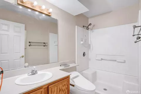 Bath - 3649 Wells Rd, Oakley, CA 94561 photo 3 of 4
