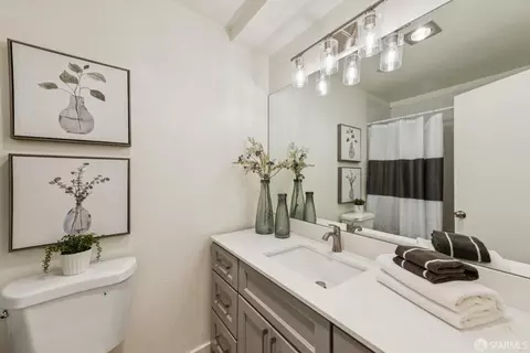 Bath - 2 Fallon Pl #48, San Francisco, CA 94133 photo 1 of 2