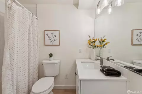 Bath - 2 Fallon Pl #48, San Francisco, CA 94133 photo 2 of 2