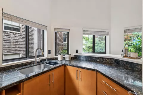 Kitchen - 2 Fallon Pl #48, San Francisco, CA 94133 photo 2 of 5