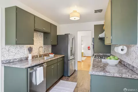 Kitchen - 1484 Crespi Rd, Pacifica, CA 94044 photo 3 of 8