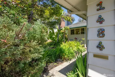 1484 Crespi Rd, Pacifica, CA 94044