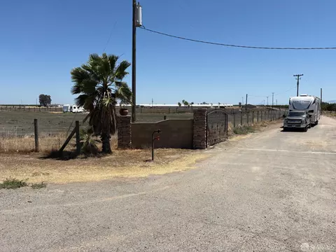 0 W Whitesbridge Ave, Kerman, CA 93630 photo 8