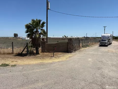 0 W Whitesbridge Ave, Kerman, CA 93630 photo 8