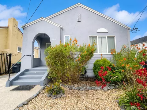 8115 Hillside St, Oakland, CA 94605