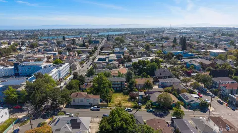1127 E 20th St, Oakland, CA 94606 photo 6