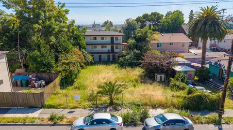 1127 E 20th St, Oakland, CA 94606