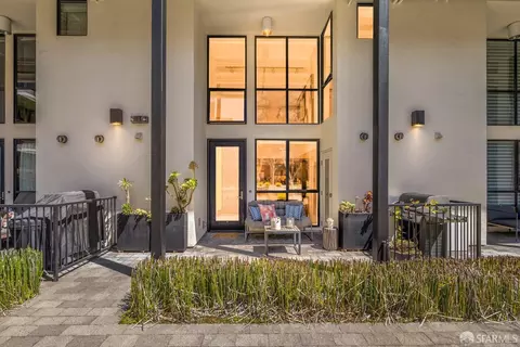 900 Minnesota St #116, San Francisco, CA 94107