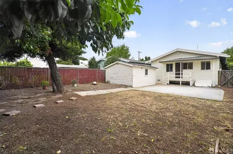 Exterior - 715 Mariposa Ave, Rodeo, CA 94572 photo 5 of 5