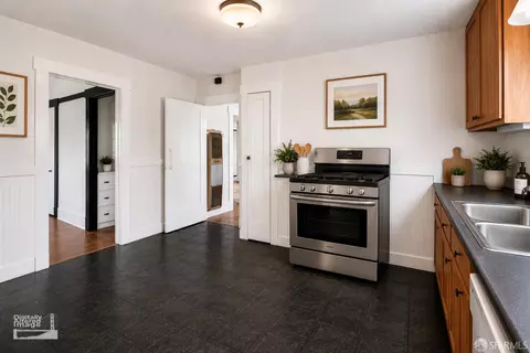 Kitchen - 715 Mariposa Ave, Rodeo, CA 94572 photo 2 of 2