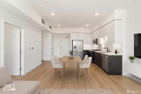 52 Kirkwood Ave #219, San Francisco, CA 94124