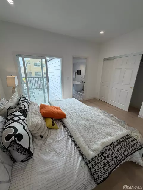 Bedroom - 522 26th Ave, San Francisco, CA 94121 photo 2 of 8