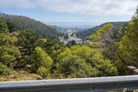 2247 Tunnel Rd, Oakland, CA 94611